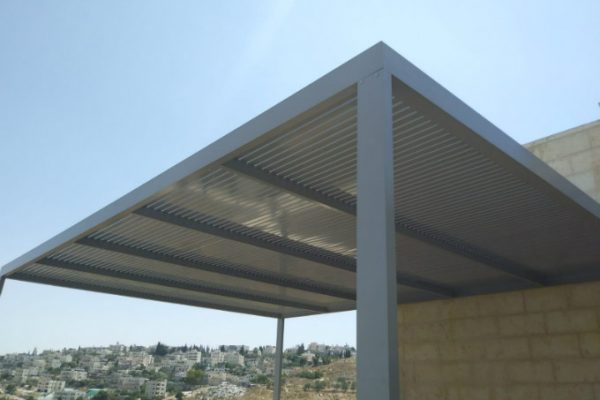 בניית פרגולה מאלומיניום בניית פרגולה מאלומיניום